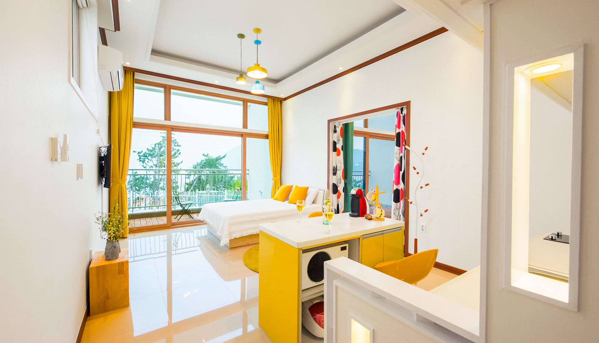Sea & Pine Pension Namhae Eksteriør bilde